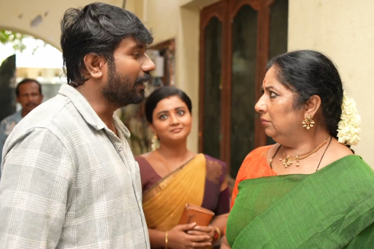 சிந்தாமணி முகத்தில் கரியை பூசிய முத்து.. வீட்டை மீட்டுவிட்டார்.. சிந்தாமணி முகத்தில் கரியை பூசிய முத்து.. வீட்டை மீட்டுவிட்டார்..