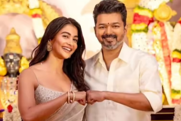 ஜனநாயகன் புது போஸ்டர்.. பூஜா ஹெக்டே கேரக்டர் பெயர் இதுதான்! ஜனநாயகன் புது போஸ்டர்.. பூஜா ஹெக்டே கேரக்டர் பெயர் இதுதான்!