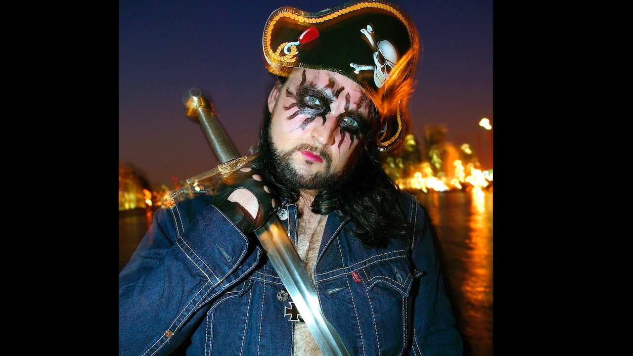 Husby er fra å i lofoten. Mzkncm Gmtgmm