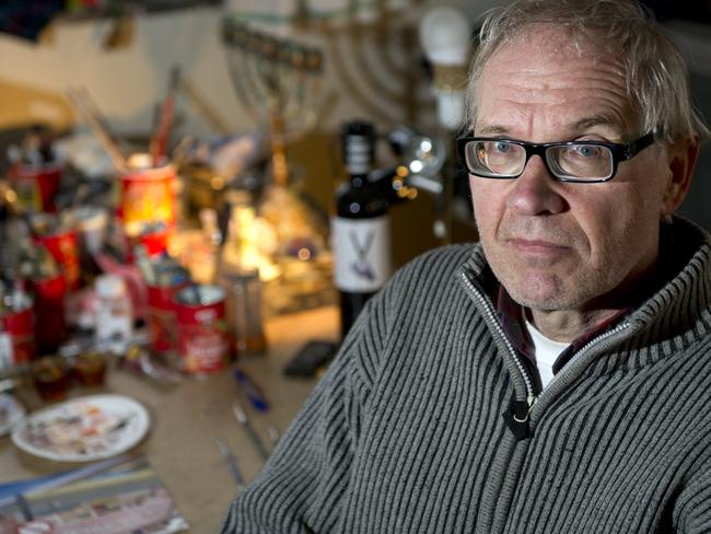 Vilks erhielt seit jahren todesdrohungen, nachdem er den islamischen propheten . Lars Vilks, who wants the Swedish artist dead?