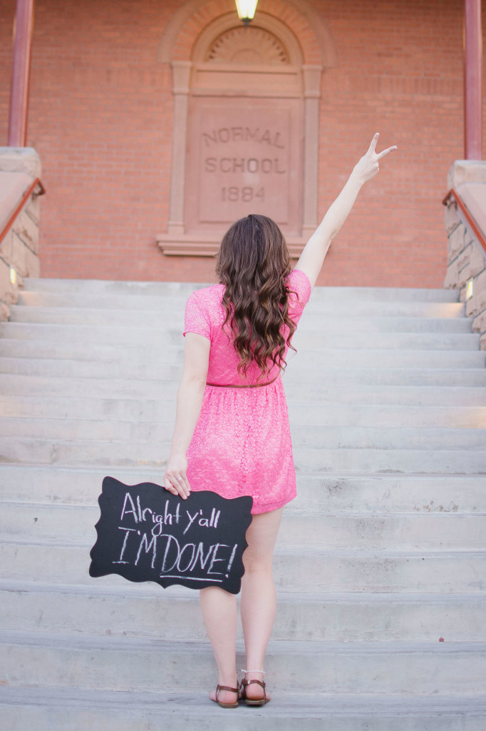 Planning ahead all the outfits and looks will help eliminate stress, and create an enjoyable experience. 23 Stunning Senior Picture Ideas for Girls
