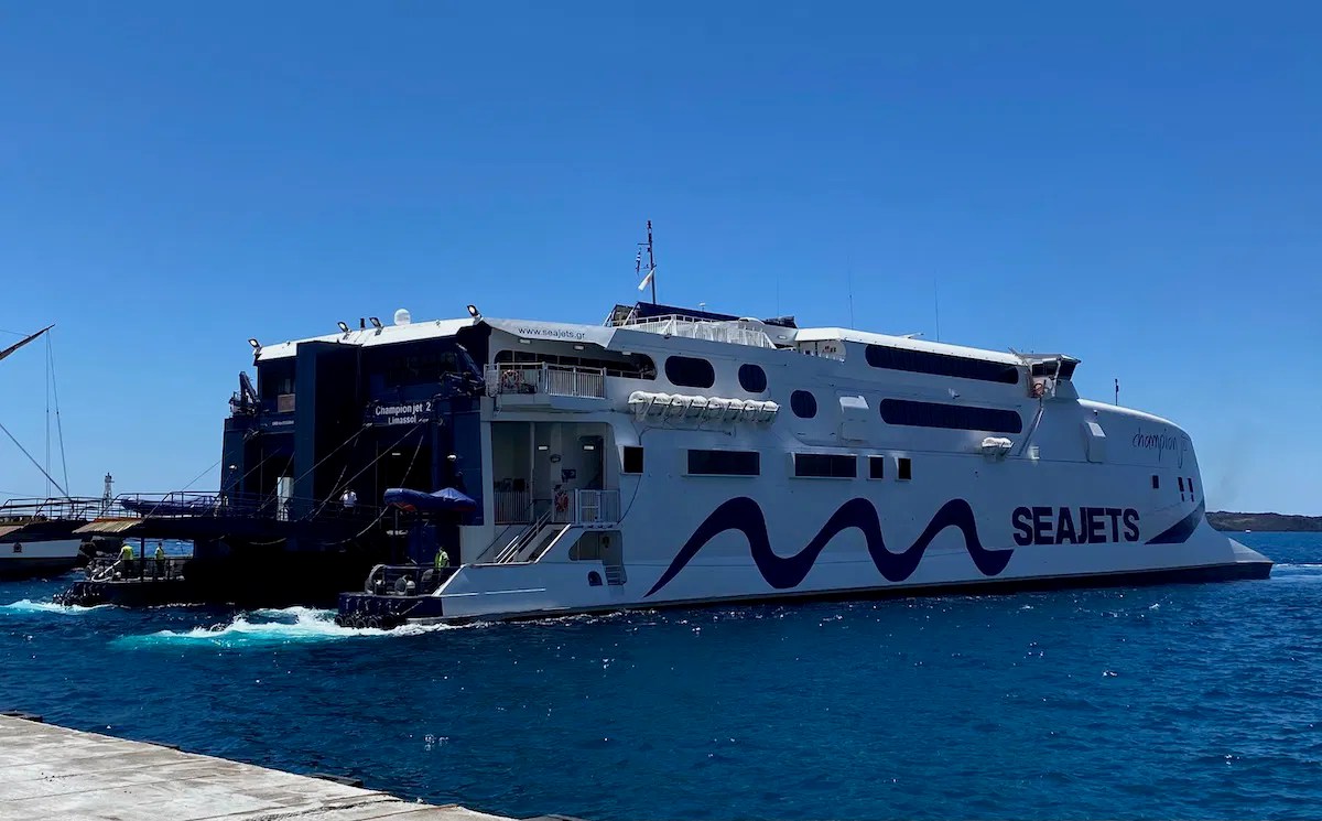 Schedules to and from santorini. Review Seajets Ferries Greece One Mile At A Time