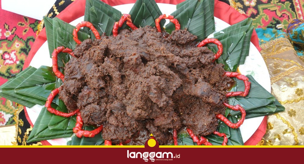 Siasat Sehat Menghadapi Sajian Lebaran Bergelimang Santan