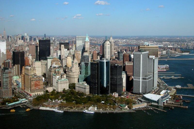 Photo Brooklyn dyker heights christmas wonderland bus tour · 2. Hop On Hop Off New York City Uptown Downtown Pass New York City United States Gray Line