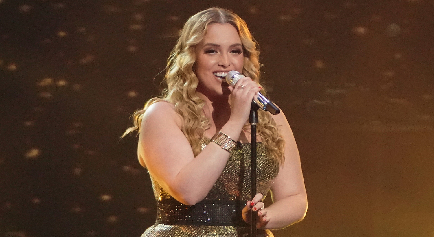 Grace Kinstler Brings A Moment Like This Back To Idol For Top 4 Show Video 247 News Around The World