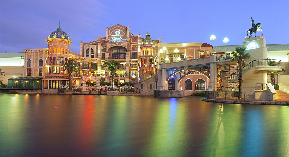 Here are 10 unmissable events, whether you are visiting las vegas in november or in the heat of the summer. Cape Town, South Africa Travel Guide