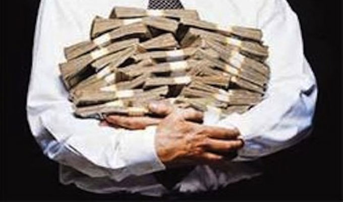 انتحلوا صفة موظفين بالبنوك: منحرفون يستولون على أموال الحرفاء..وهذه التفاصيل..