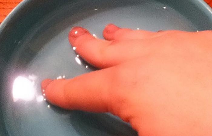 pics How To Take Off Acrylic Nails With Hot Water And Oil stylecraze