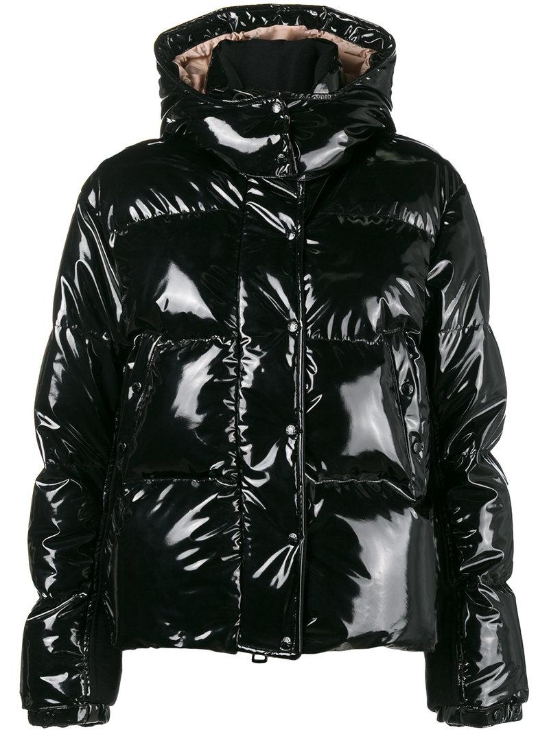 Our dedicated team consists of the uk's leading aesthetic doctors and laser therapists. Moncler Synthetic Feather Down Shiny Puffer Jacket in