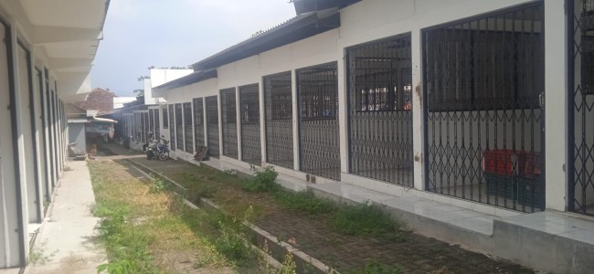 Diduga Sudah Setor Puluhan Juta, Pedagang Pasar Buah Karangploso Belum Bisa Tempati Kios Baru