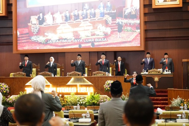 Wagub Emil Respons Catatan Banggar DPRD Jatim, Pemprov Siap Genjot Belanja Infrastruktur