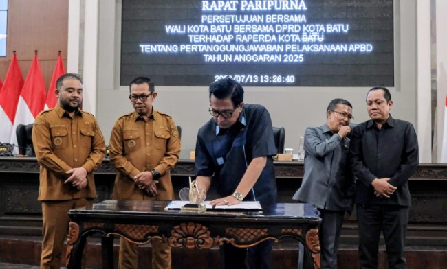 Pertanggungjawaban APBD 2025 Disetujui, DPRD Kota Batu Desak Digitalisasi QRIS untuk Cegah Kebocoran PAD
