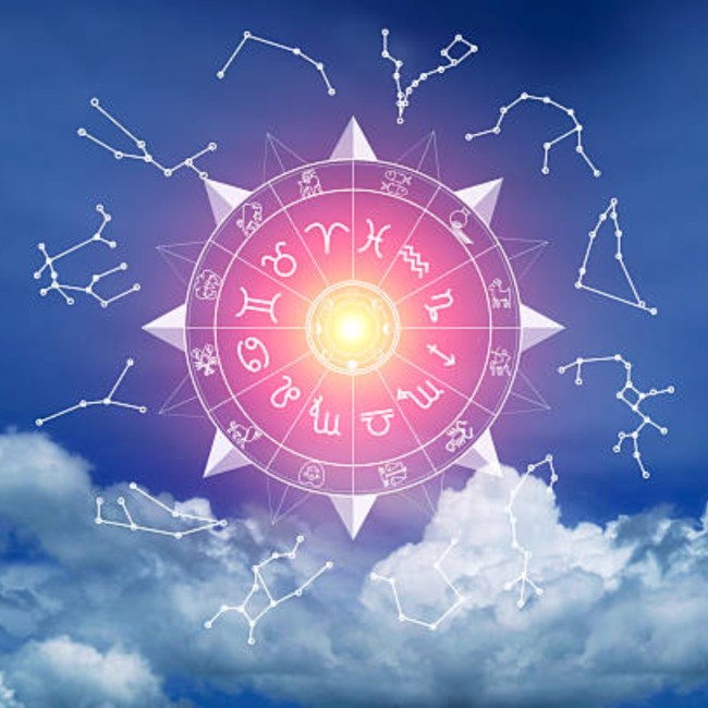 Ramalan Zodiak Jumat 24 Juli 2026: Aries Percaya Diri, Leo Bersinar, Gemini Banjir Ide Kreatif