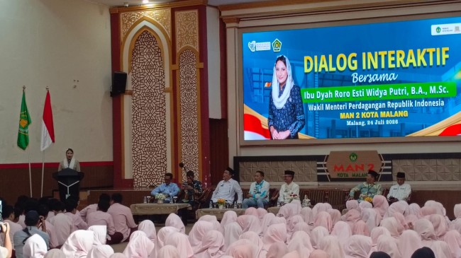 Wamendag Tinjau Sekolah Garuda di MAN 2 Kota Malang, Soroti Pentingnya Menyiapkan Generasi Siap Tembus Pasar Global