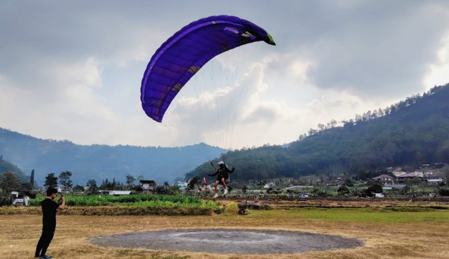 Atlet Lokal Dominasi Podium Kejuaraan Paralayang Internasional BISTF IPAC Seri 3 di Kota Batu