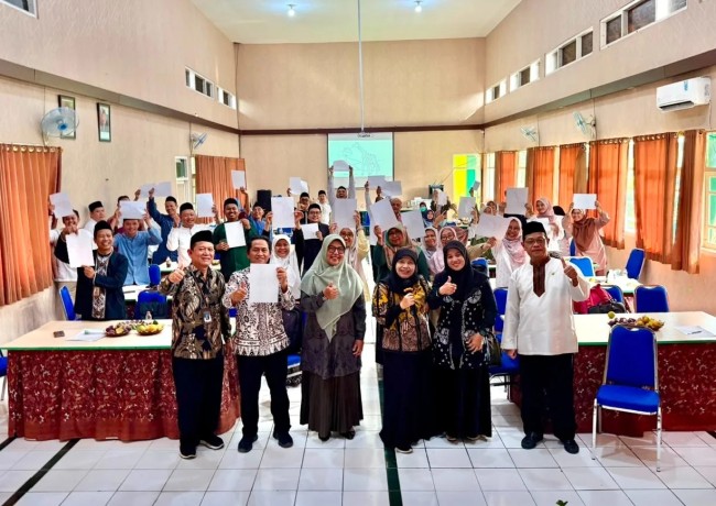 Guru dan Tendik MTsN 2 Kota Malang Didorong Tempuh Studi Pascasarjana, Perkuat Kapasitas SDM Madrasah