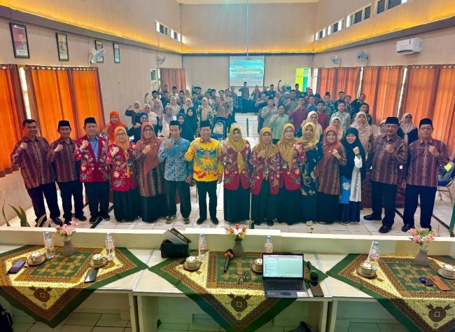 Validitas Data Jadi Fondasi Tata Kelola Madrasah, MTsN 2 Kota Malang Perkuat Ketelitian EMIS dan Ijazah Elektronik