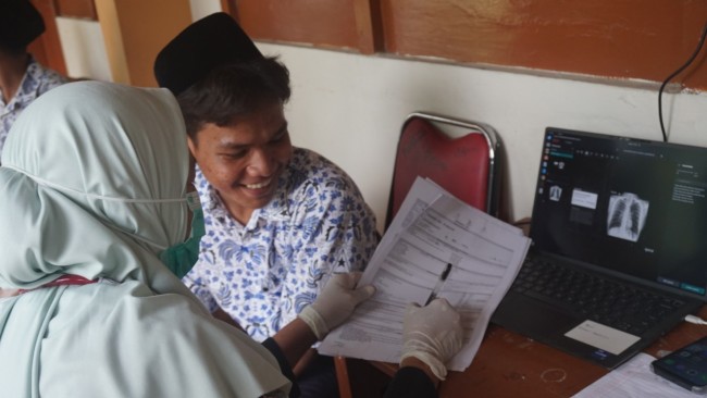Kemenkes RI Lakukan Screening TB ke Santri PP Tebuireng Jombang