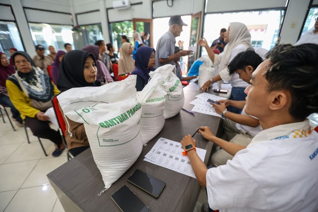 Salurkan 30 Kilogram Beras Per KPM, Pemkot Surabaya Targetkan Bantuan Pangan Tuntas September