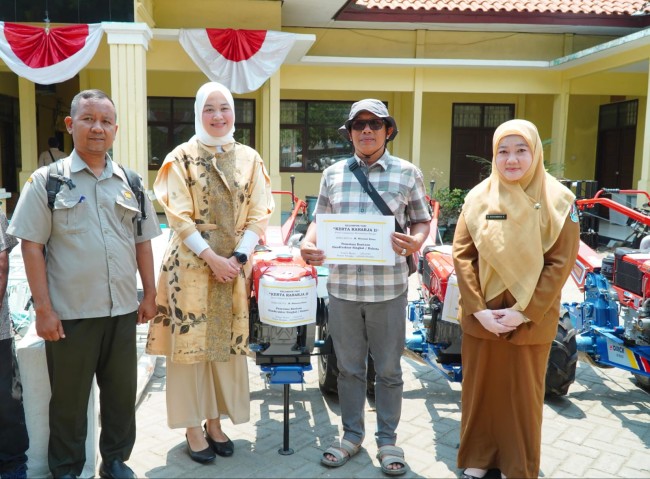 Genjot Ketahanan Pangan, Hany DPRD Jatim Inisiasi Bantuan Alsintan untuk Petani Tuban
