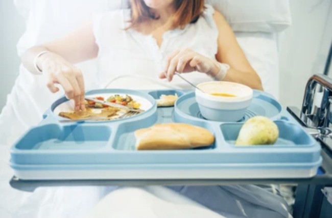 3 Makanan yang Cocok Dibawa Saat Jenguk Orang Sakit, Biar Cepat Sembuh