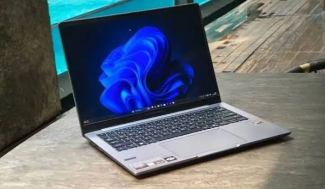 Berbasis AI, ExpertBook P5 Bisa Jadi Asisten untuk Rapat Daring Plus Notulen