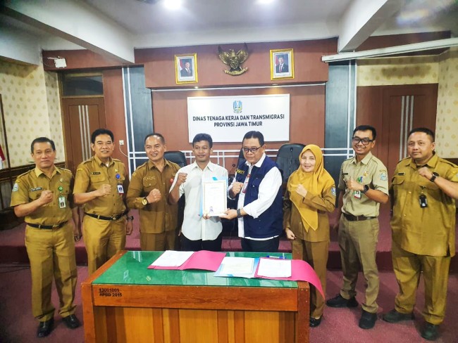 Gandeng Disnakertrans Jatim Usut Penahanan Ijazah, Pemkot Batu Ancam Bekukan Izin Usaha Perusahaan
