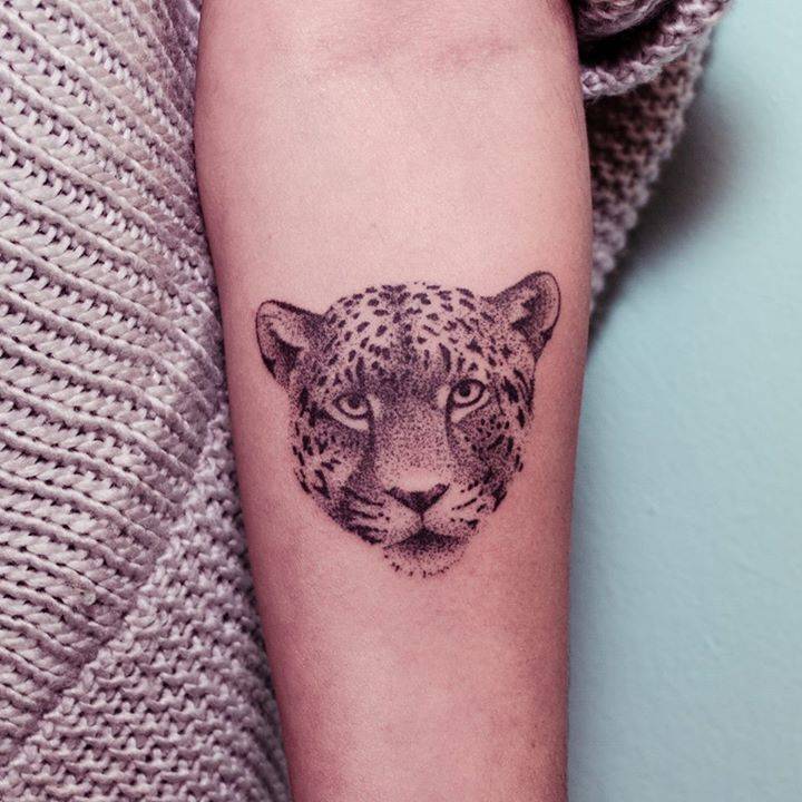 Tatuaje De Un Leopardo Situado En El Interior Del 720_x_720_jpg