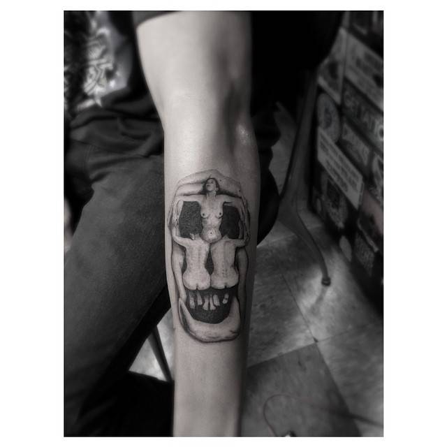 Single Needle Salvador Dali S In Voluptas Mors Tattoo