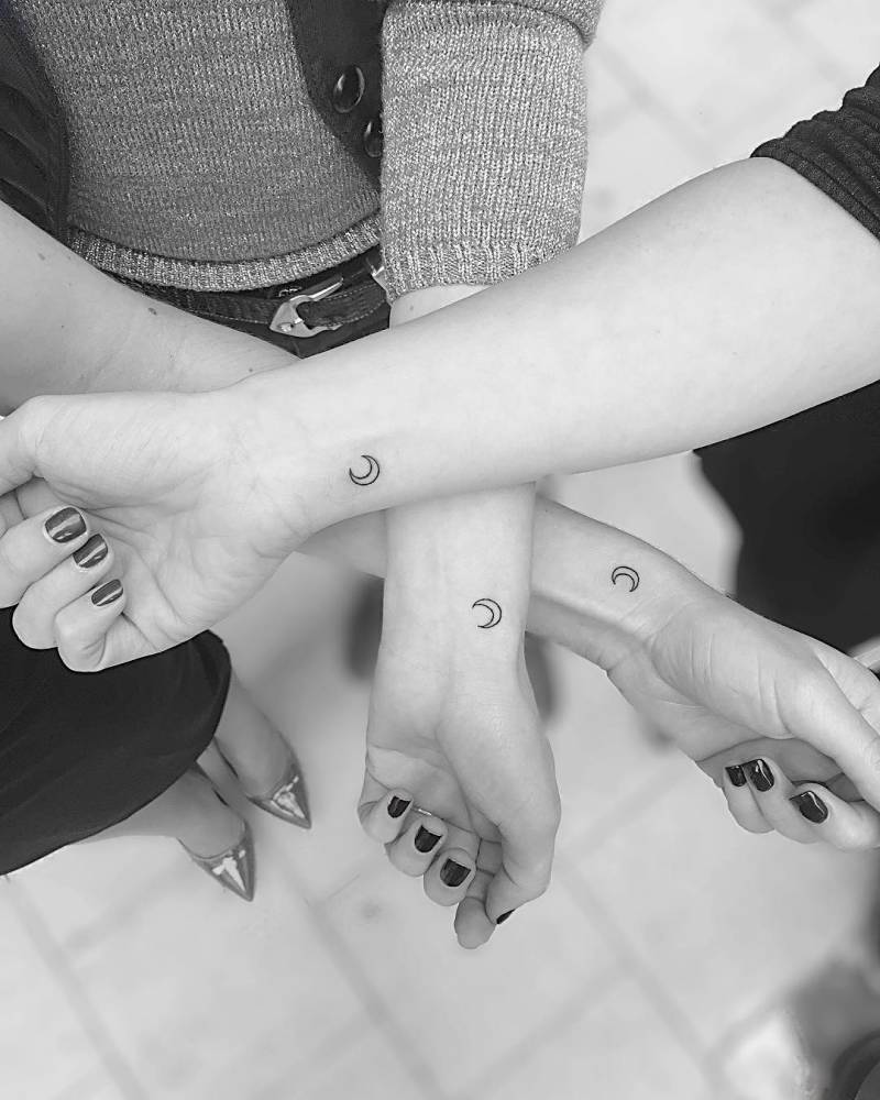 When Friends Love The Same Tattoo ? 1000_x_800_jpg