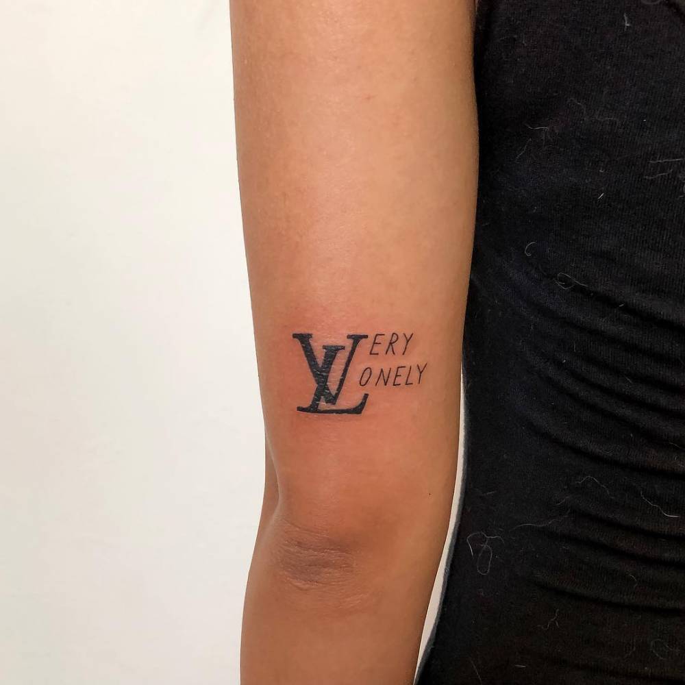 Lv: Very Lonely 1000_x_1000_jpg