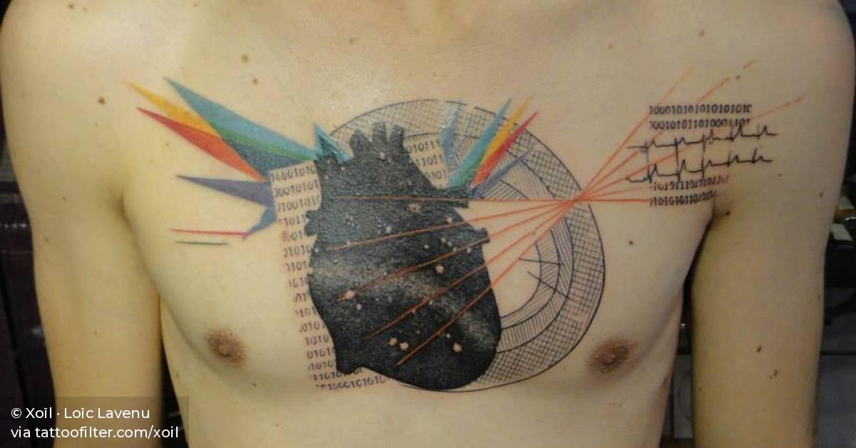 Graphic Style Anatomical Heart Tattoo On The Chest. 628_x_1200_jpg