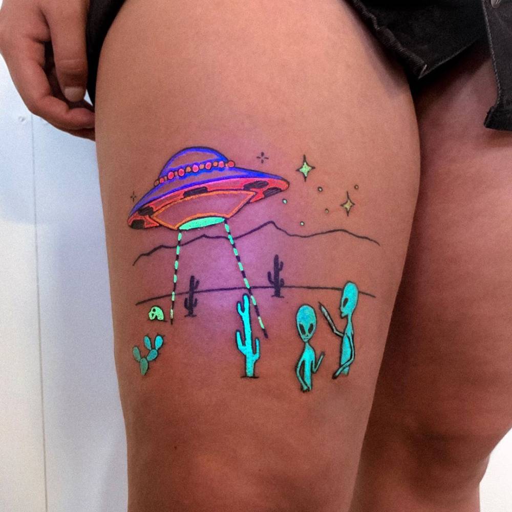 Uv Ufo Tattoo On Thigh 1000_x_1000_jpg