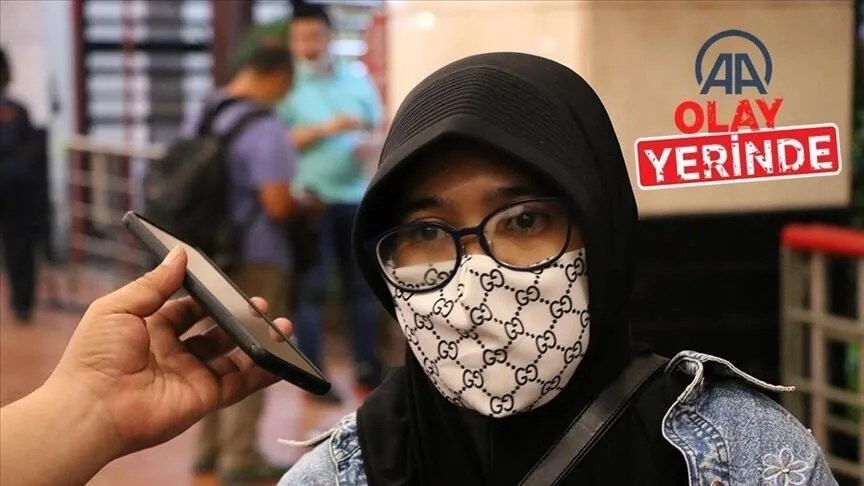 الأناضول تلتقي قريبين لضحايا الطائرة الإندونيسية المنكوبة