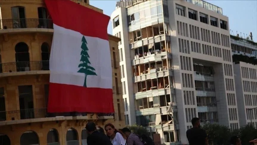 اللبنانيون يقبلون على تأمين الاحتياجات عشية الطوارئ الصحية
