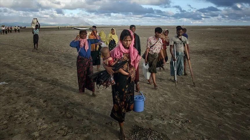 روهنغيا الجزيرة النائية.. عين على الرزق وأخرى على الوطن