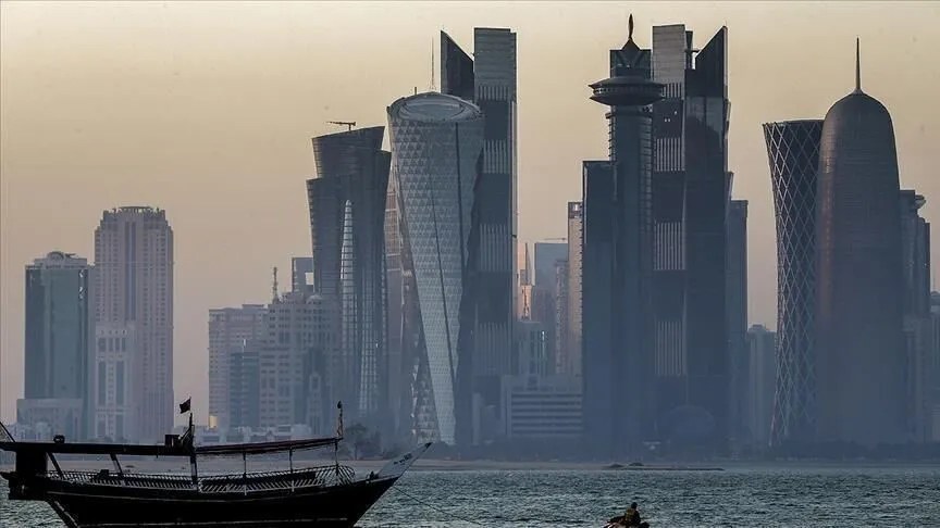 رئيس برلمان الكويت في الدوحة لنقل رسالة إلى أمير قطر