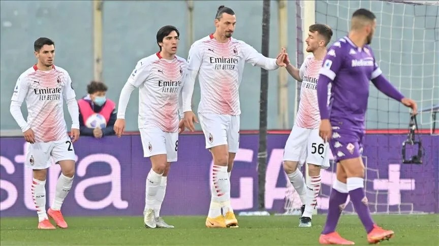 قدم.. تشالهان أوغلو يمنح ميلان فوزا ثمينا على فيورنتينا