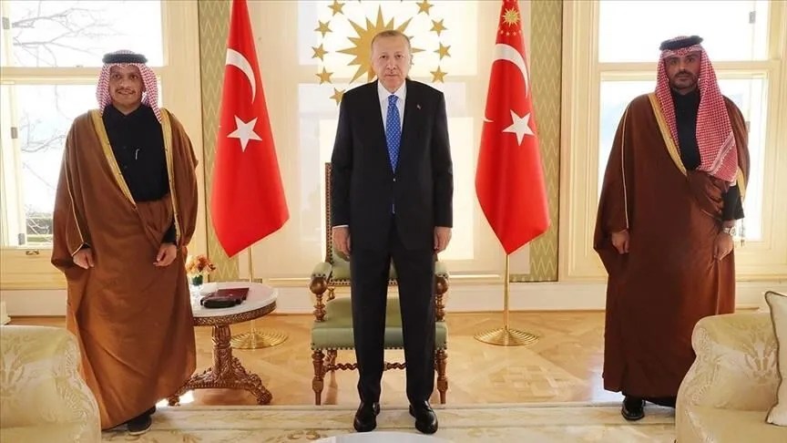 الرئيس أردوغان يلتقي وزير خارجية قطر في إسطنبول