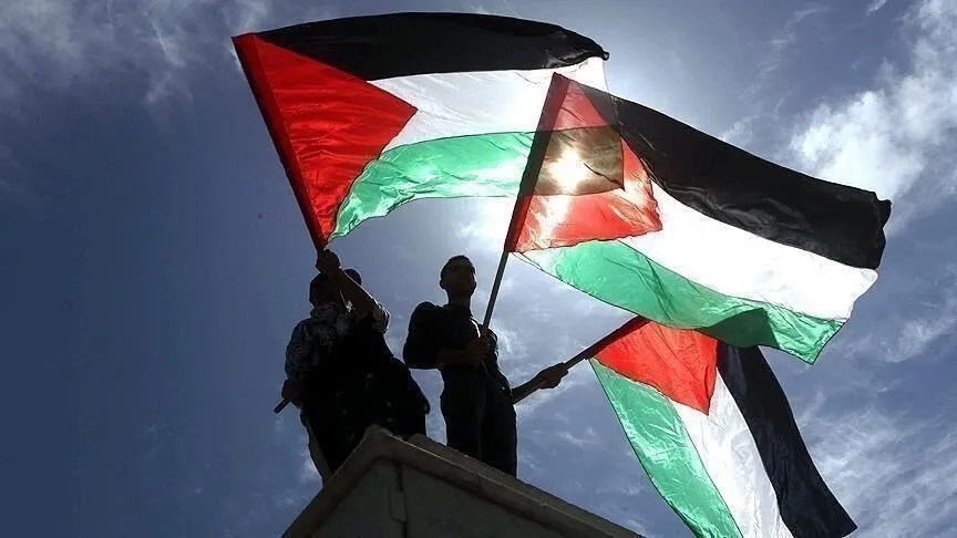 فلسطين.. المبادرة الوطنية تسجل قائمتها الانتخابية