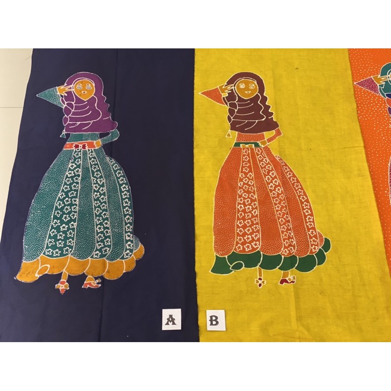 Juga dipakai pada saat prosesi panggih (prosesi saat sang kedua pengantin bertemu setelah dipingit) oleh para orang tua mempelai. Kain Batik Tulis Motif Orang Hijab Sosialita Shopee Indonesia