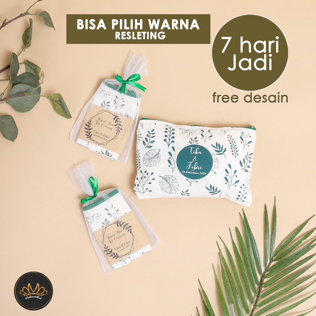 Tidak heran jika calon pengantin akan membuat undangan pernikahan semenarik mungkin, baik dari sisi desain, bahan hingga harganya. Dompet Souvenir Pernikahan Undangan Ucapan Terima Kasih