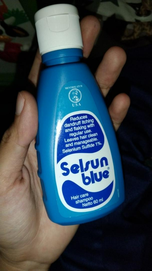 Sampo dari vanicream ini nggak hanya diformulasikan tanpa pewangi, tapi juga bebas dari sulfat, pewarna, araben, dan beberapa iritasi kulit . Jual Selsun Blue Shampo Anti Ketombe Dandruff Obat Ruam Jerawat Kulit Kepala 60 Ml Indonesia Shopee Indonesia