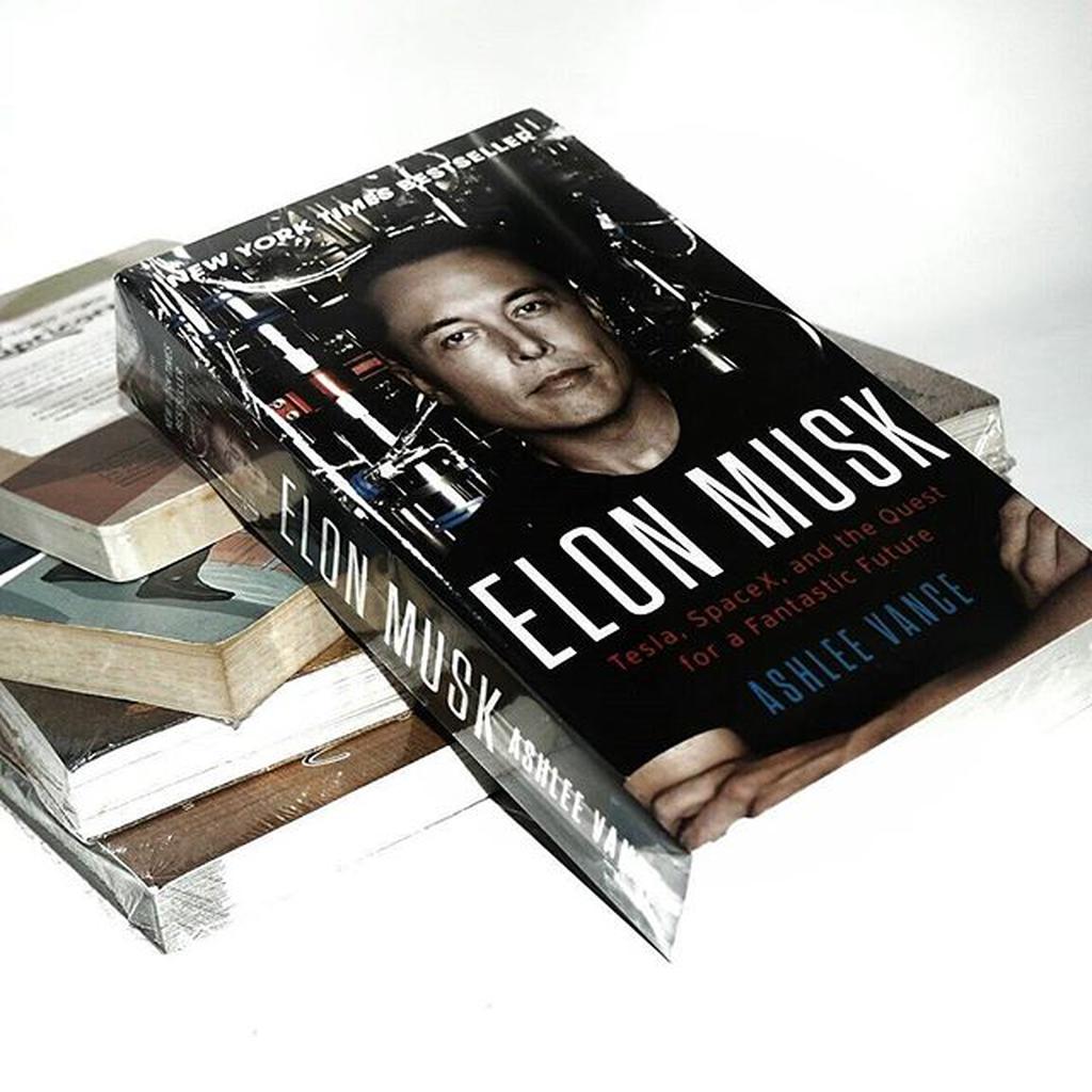 · “this work will likely serve as the definitive account of a man whom so far we've seen mostly&nbsp;. Jual Elon Musk Tesla Spacex And The Quest For A Fantastic Future Ashlee Vance Indonesia Shopee Indonesia