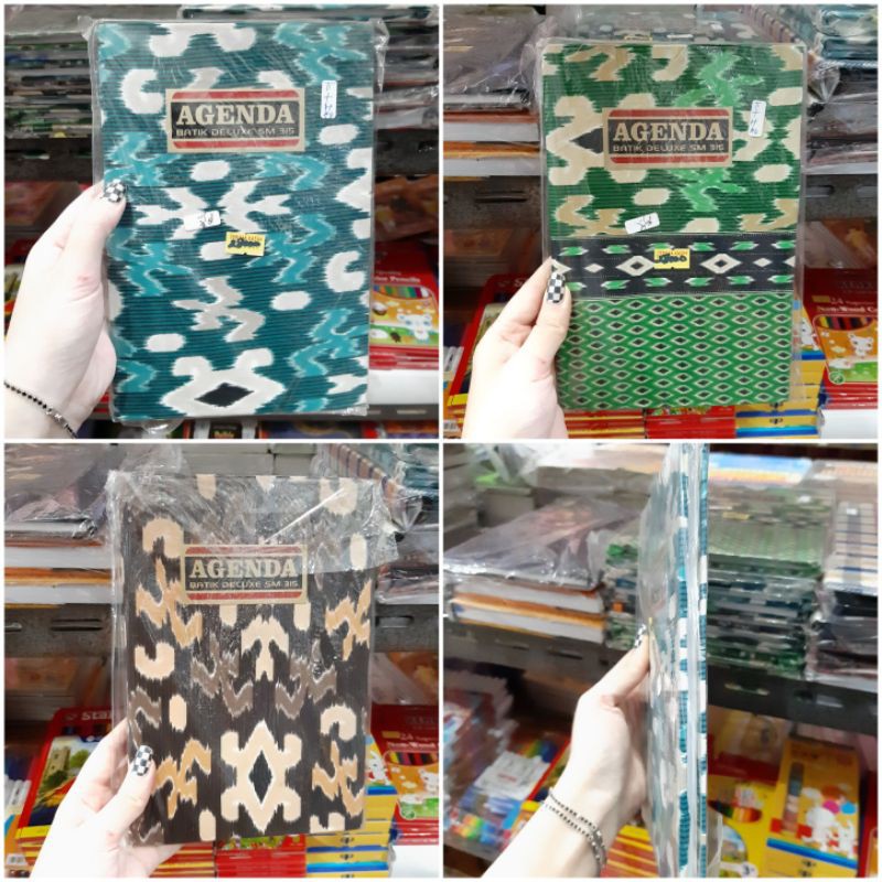 Walikota bandung, oded m danial mengatakan, kota bandung saat ini telah memiliki corak batik yang merupakan representasi dari budaya urban . Buku Agenda Motif Batik Kalender 2017 2025 21x14 5cm Shopee Indonesia