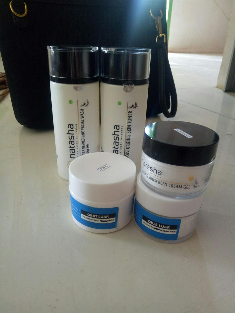 Krim malam whitening untuk flek / bekas jerawat / kusam natasha skin c. Jual Natasha Skin Care Krim Paket Bekas Jerawat Indonesia Shopee Indonesia
