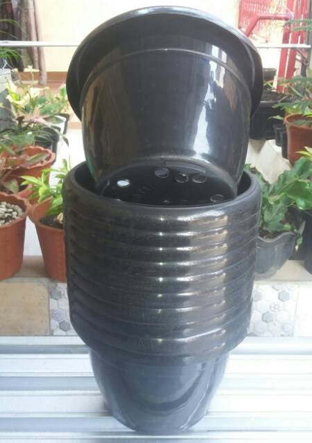 POT TANAMAN PLASTIK 40CM POT BUNGA 40 CM HITAM | Shopee Indonesia