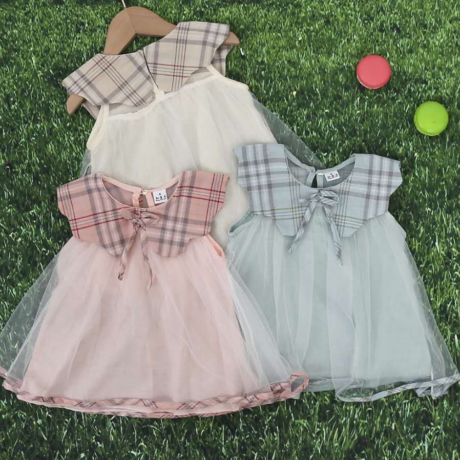 Monogram christmas dress for baby toddler kids girls classic christmas dress santa dress bishop dress carsonjamesdesignco 5 out of 5 stars (1,264) $ 36.99. Baju Dress Tile Kensi Maxxo Ebv Baju Dress Anak Perempuan Import Model Gaun Dress Baby Shopee Indonesia