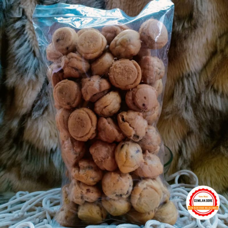 Detail alamat lokasi daftar toko kue di majalengka: Jual Kue Soes Sus Cokelat Khas Majalengka Indonesia Shopee Indonesia