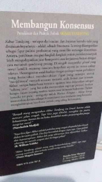 Membangung Konsensus - Pemikiran dan praktik politik Akbar Tanjung | Shopee  Indonesia